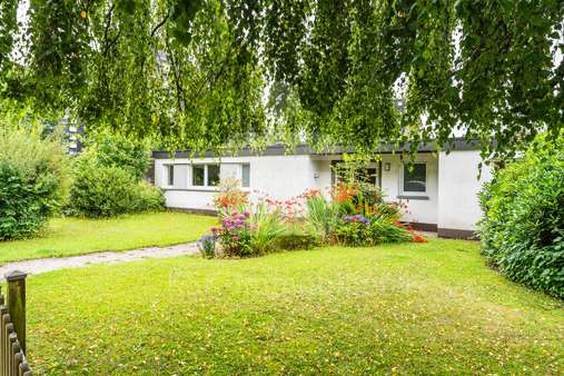 Außenaufnahme Außenaufnahme - Einfamilienhaus in 51647 Gummersbach mit 148m² kaufen