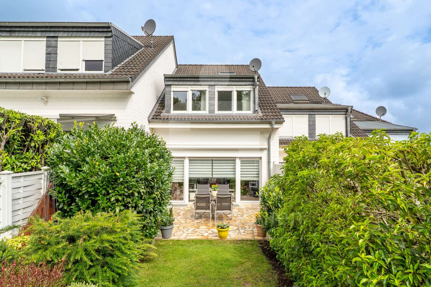 Rückansicht - Reihenhaus in 53332 Bornheim mit 136m² kaufen