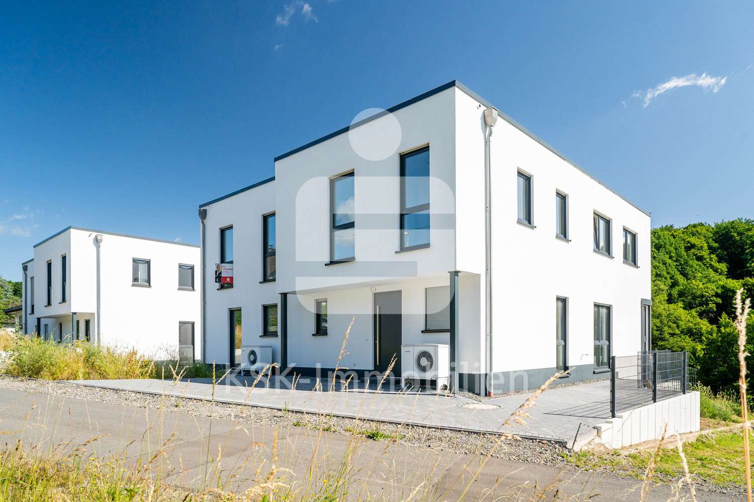 Drohnenansicht Drohnenansicht - Doppelhaushälfte in 51570 Windeck mit 149m² kaufen