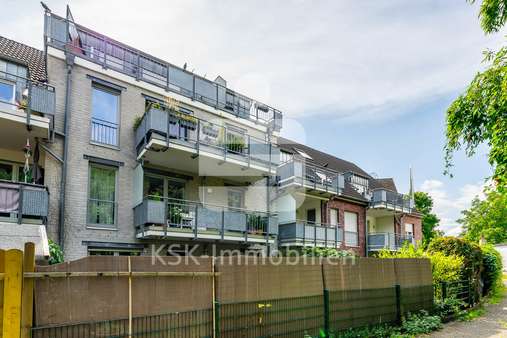 Rückansicht - Etagenwohnung in 50226 Frechen mit 74m² kaufen