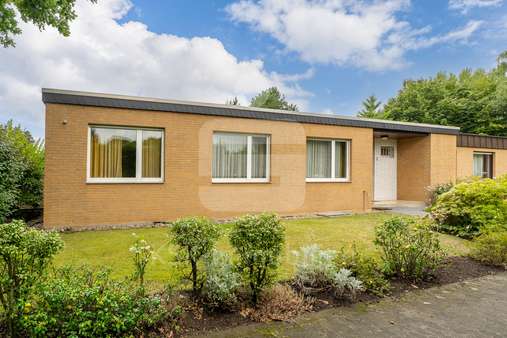 Außenansicht  - Bungalow in 50374 Erftstadt mit 128m² kaufen