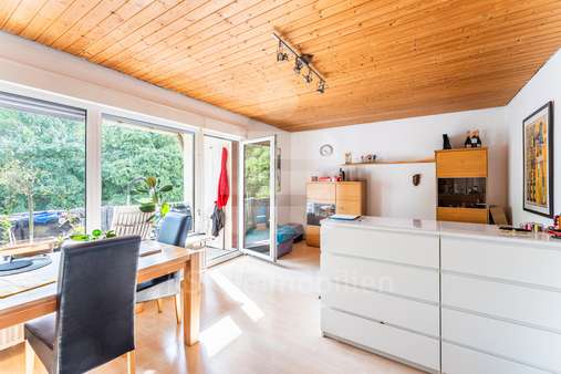 Wohnzimmer Wohnzimmer - Etagenwohnung in 51145 Köln mit 53m² kaufen