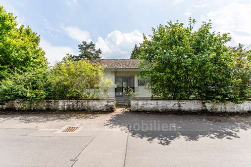 Außenaufnahme Bild 1 Außenaufnahme Bild 1 - Bungalow in 53804 Much mit 118m² kaufen
