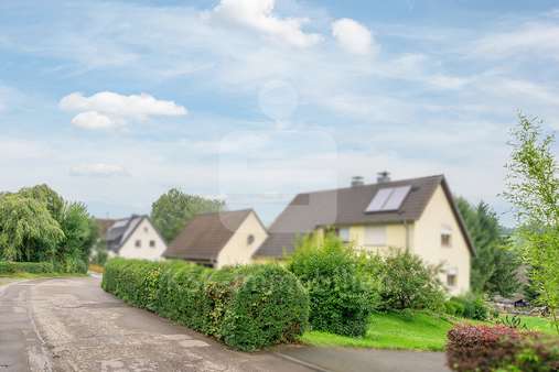 Straßenansicht Straßenansicht - Grundstück in 58566 Kierspe mit 858m² kaufen