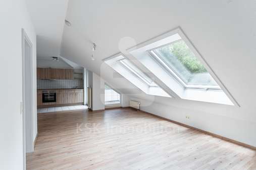 Wohnzimmer Bild 1 Wohnzimmer Bild 1 - Dachgeschosswohnung in 51588 Nümbrecht mit 48m² kaufen