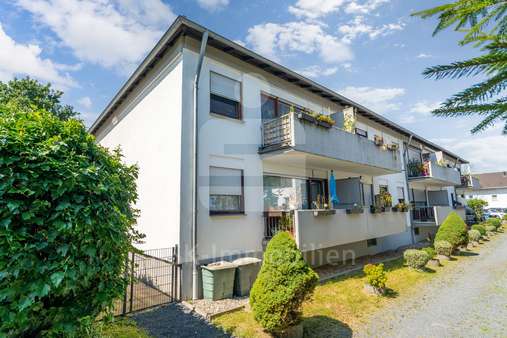 Aussenansicht Aussenansicht - Etagenwohnung in 53773 Hennef mit 70m² kaufen