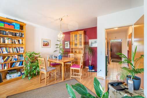 Wohn- und Esszimmer Wohn- und Esszimmer - Etagenwohnung in 53773 Hennef mit 70m² kaufen