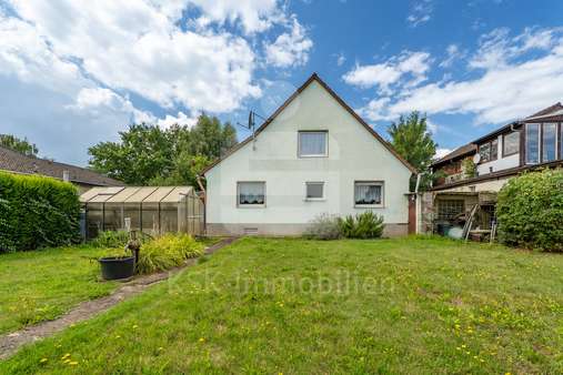 Rückansicht - Einfamilienhaus in 50374 Erftstadt mit 120m² kaufen