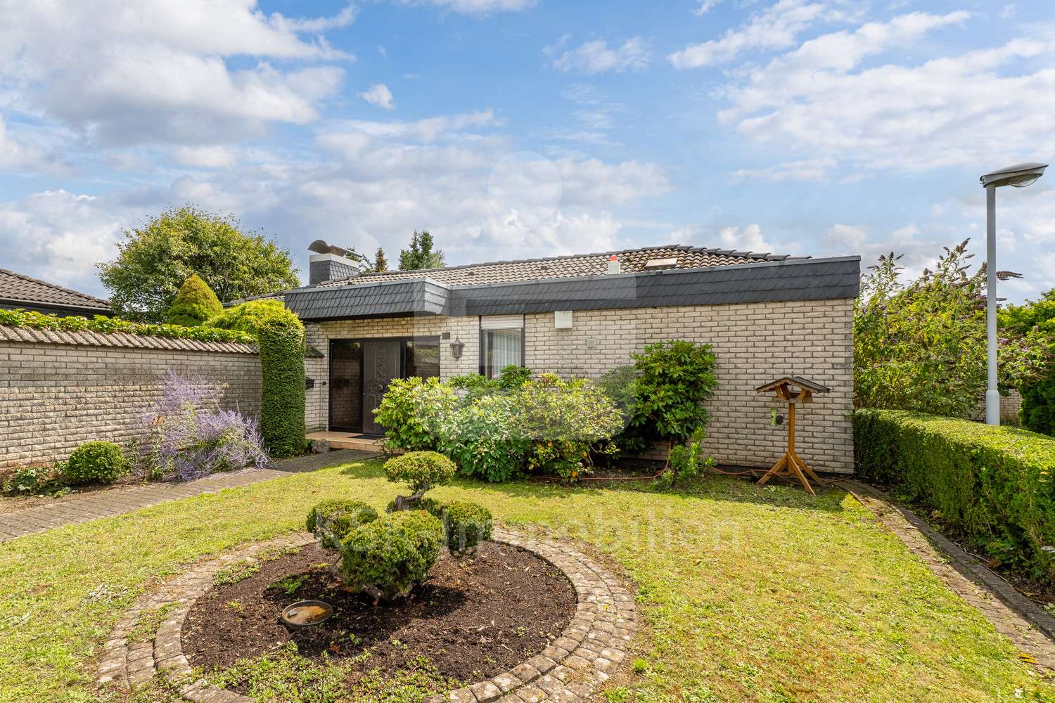 Außenansicht - Einfamilienhaus in 50374 Erftstadt / Blessem mit 98m² kaufen
