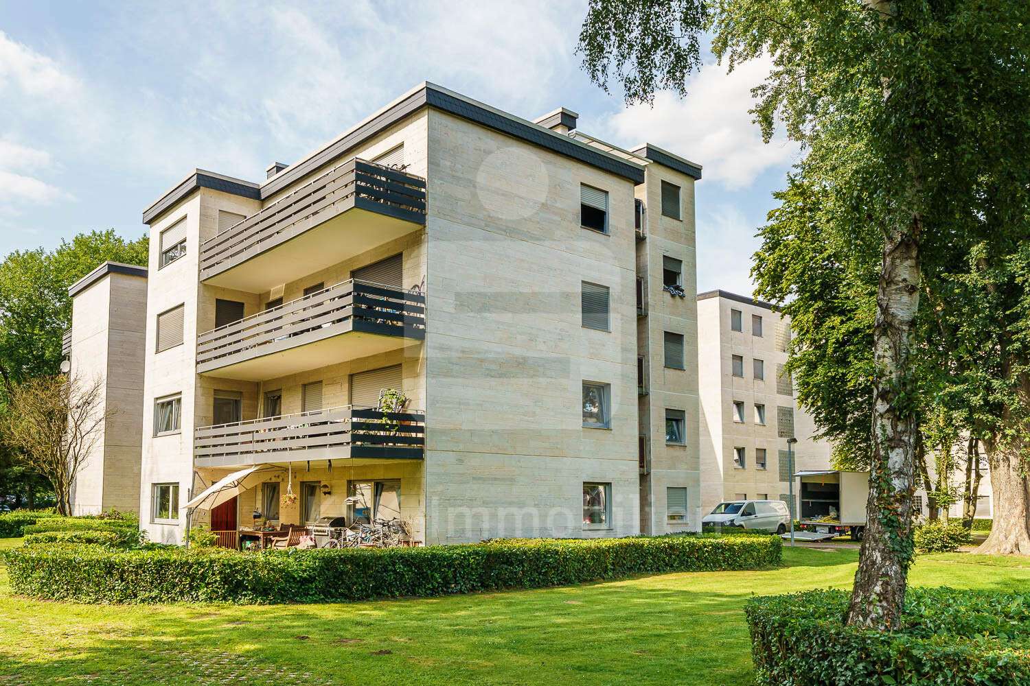 Außenaufnahme Außenaufnahme - Etagenwohnung in 50126 Bergheim mit 79m² kaufen