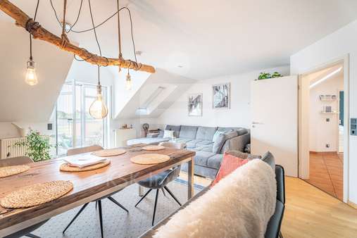 Wohn-Esszimmer - Dachgeschosswohnung in 53844 Troisdorf / Kriegsdorf mit 97m² kaufen