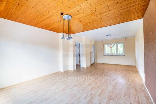 Wohn- und Esszimmer Erdgeschoss - Einfamilienhaus in 53757 Sankt Augustin / Menden (Rheinland) mit 105m² kaufen
