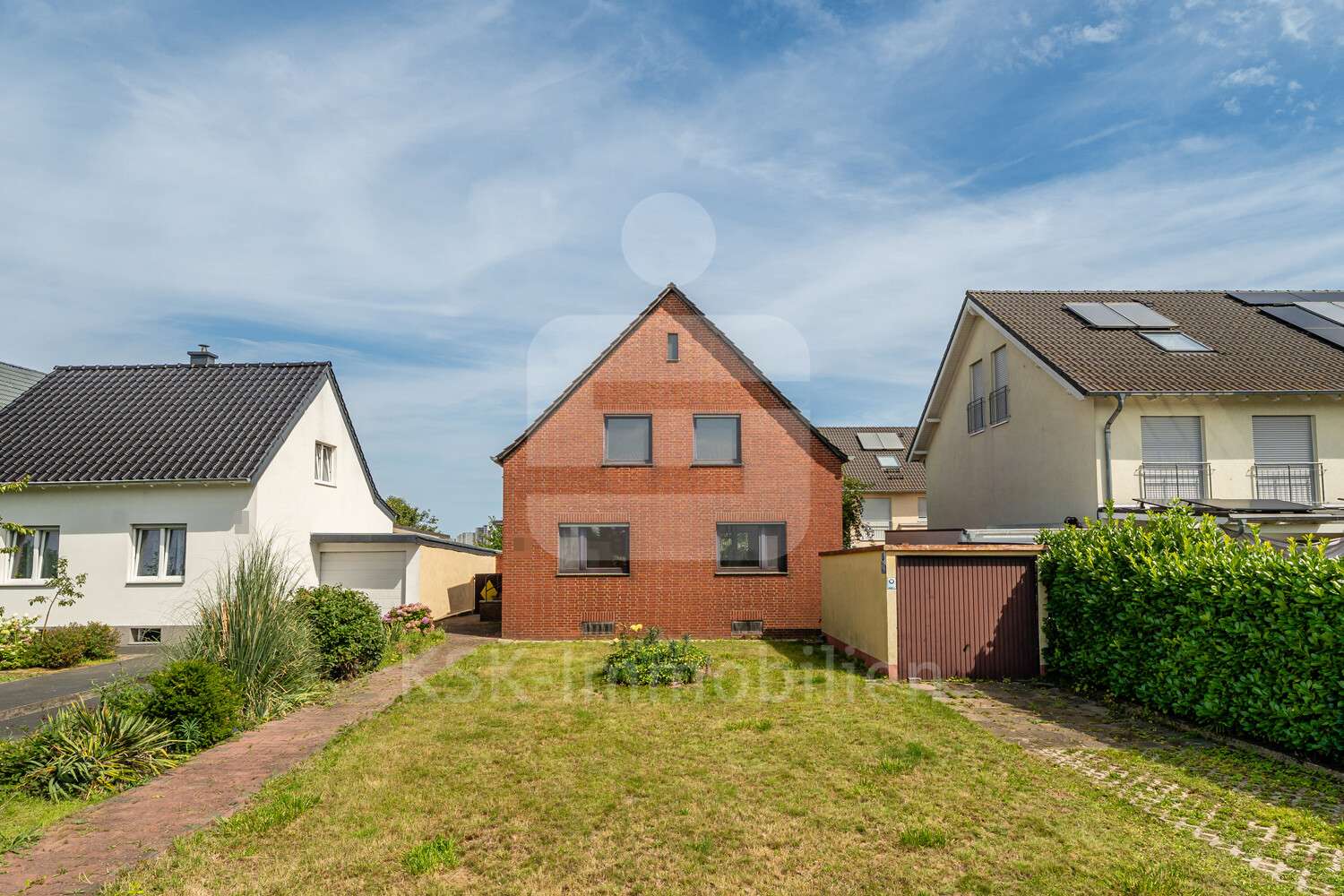 Aussenansicht - Einfamilienhaus in 53757 Sankt Augustin / Menden (Rheinland) mit 105m² kaufen