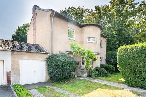 Außenaufnahme - Einfamilienhaus in 50858 Köln / Junkersdorf mit 139m² kaufen