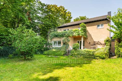 Rückansicht - Einfamilienhaus in 50858 Köln / Junkersdorf mit 139m² kaufen