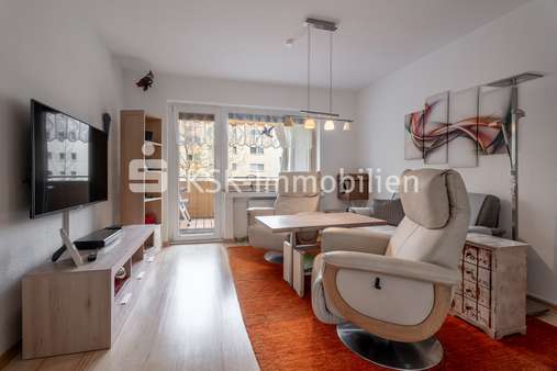 Wohnzimmer Wohnzimmer - Etagenwohnung in 50321 Brühl mit 78m² kaufen