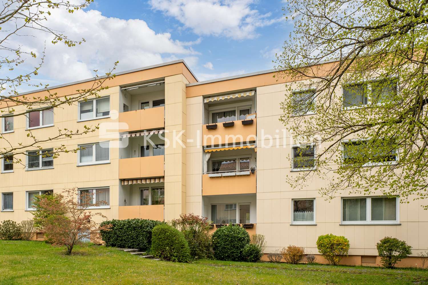 Außenansicht Außenansicht - Etagenwohnung in 50321 Brühl mit 78m² kaufen