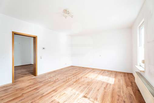 Wohnzimmer Erdgeschoss - Zweifamilienhaus in 53783 Eitorf mit 168m² kaufen