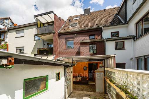 Rückansicht - Reihenmittelhaus in 50354 Hürth mit 107m² kaufen