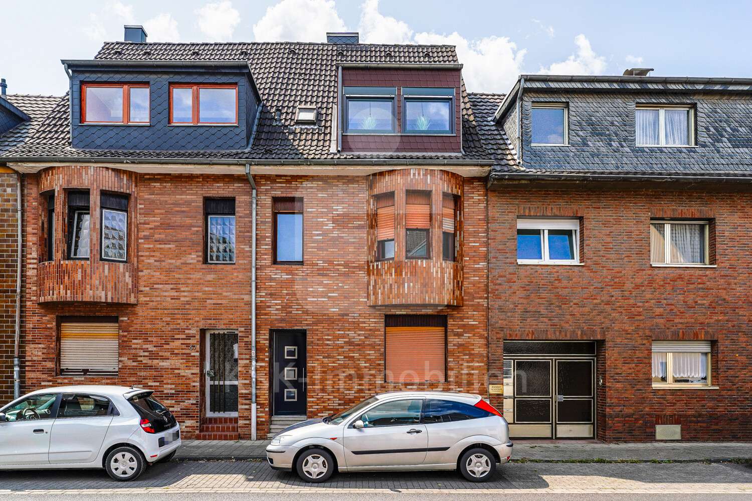 Außenaufnahme - Reihenmittelhaus in 50354 Hürth mit 107m² kaufen