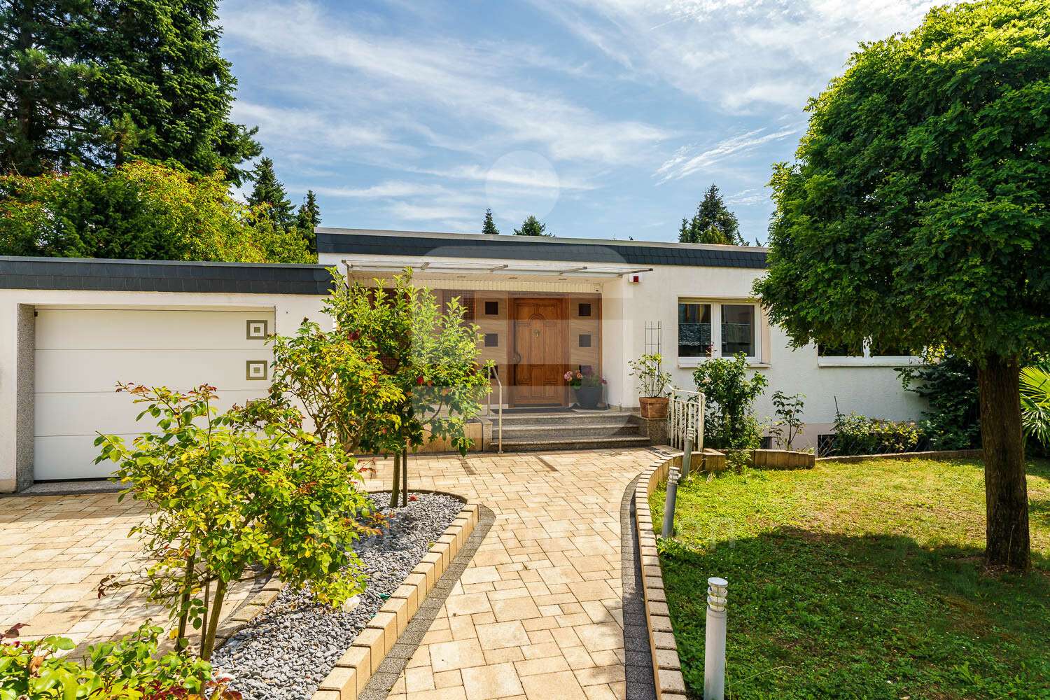 Außenansicht  - Bungalow in 53179 Bonn / Mehlem mit 160m² kaufen