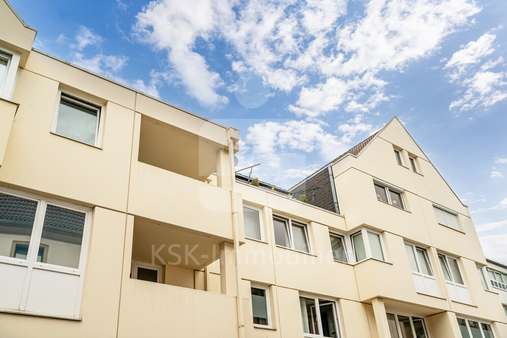 Aussenansicht - Etagenwohnung in 53604 Bad Honnef mit 110m² kaufen