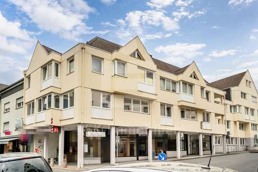 Aussenansicht - Etagenwohnung in 53604 Bad Honnef mit 110m² kaufen