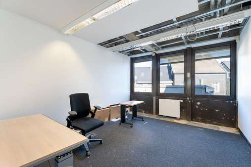 Büro Büro - Bürohaus in 42799 Leichlingen mit 627m² mieten