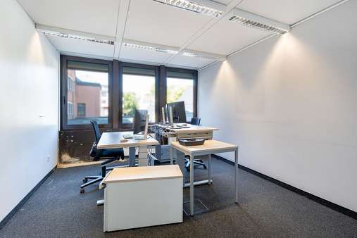 Büro Büro - Bürohaus in 42799 Leichlingen mit 627m² mieten
