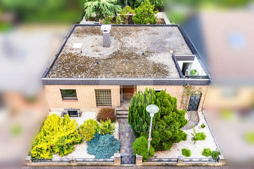 Drohnenansicht  - Bungalow in 50389 Wesseling mit 106m² kaufen