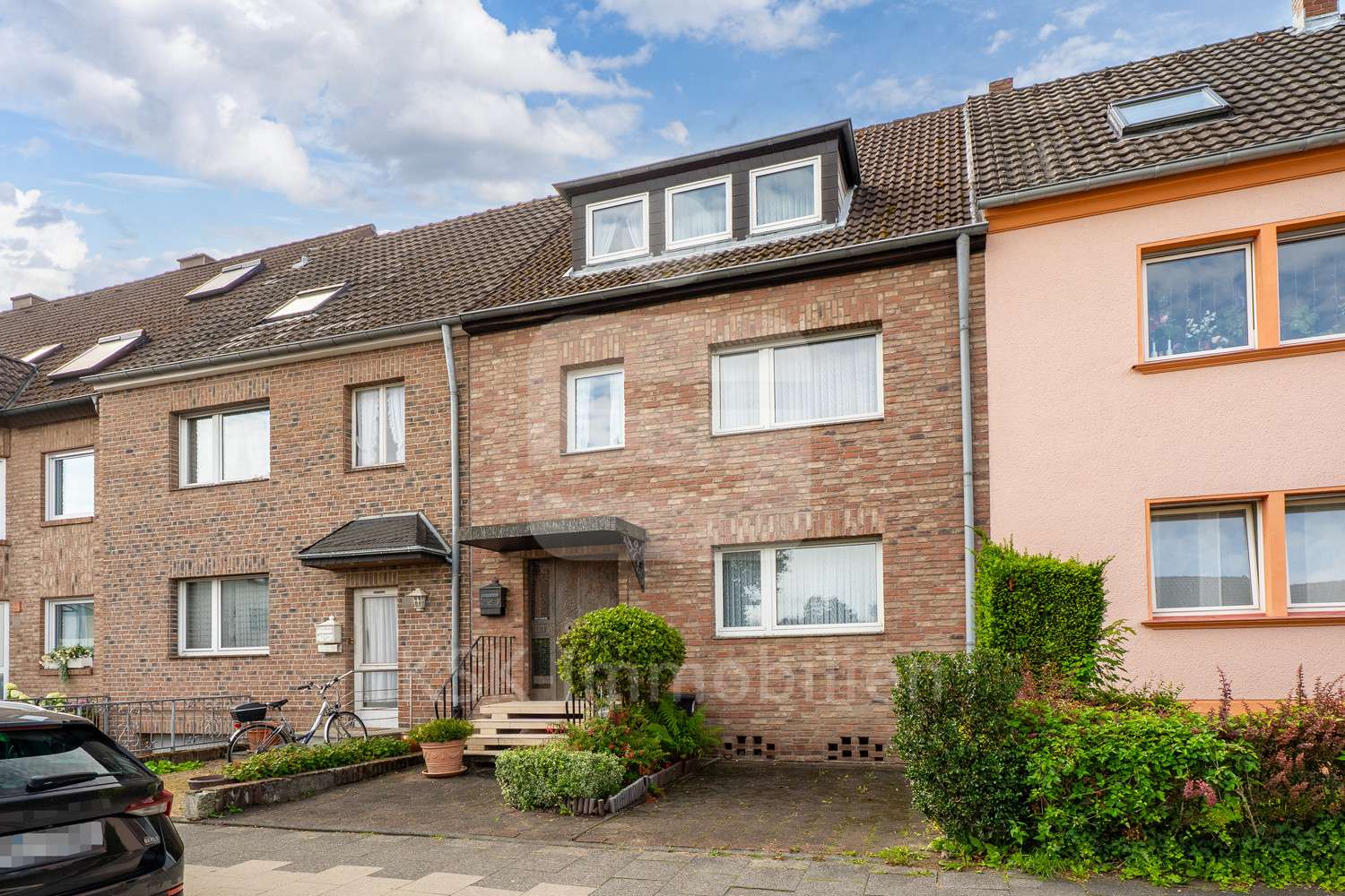 Außenansicht - Zweifamilienhaus in 50321 Brühl mit 153m² kaufen