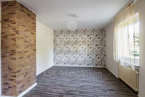 Wohnzimmer Erdgeschoss - Doppelhaushälfte in 56651 Niederzissen mit 92m² kaufen