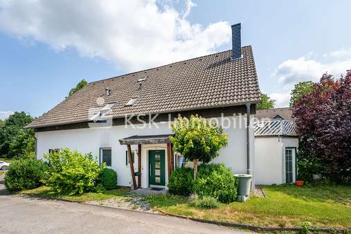 Frontansicht - Etagenwohnung in 51688 Wipperfürth mit 180m² kaufen