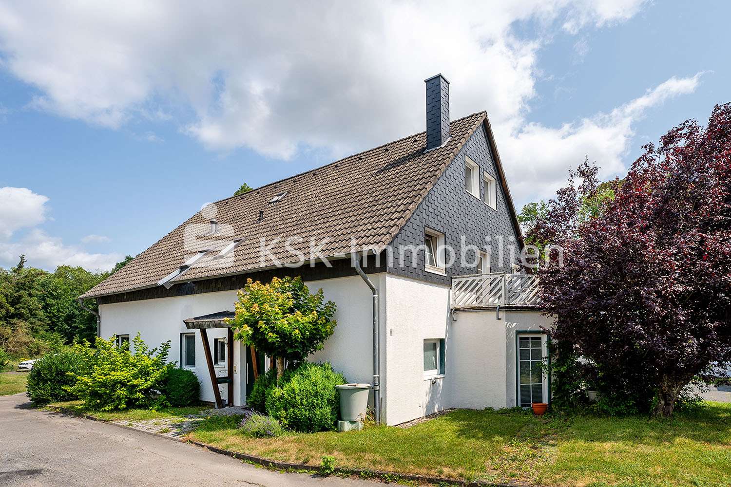 Seitenansicht - Etagenwohnung in 51688 Wipperfürth mit 180m² kaufen