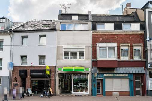 Außenansicht Außenansicht - Haus in 50226 Frechen mit 79m² kaufen