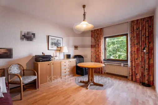 Mehrgenerationenhaus mit Potential - Wohnen & Rendite unter einem Dach.