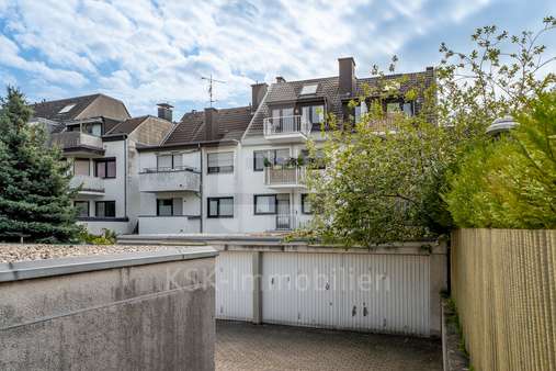 Rückansicht - Dachgeschosswohnung in 53121 Bonn / Endenich mit 76m² kaufen