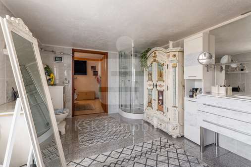 Badezimmer - Doppelhaushälfte in 52445 Titz mit 119m² kaufen