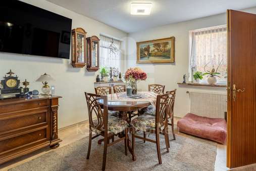 Wohn- und Esszimmer  - Doppelhaushälfte in 52445 Titz mit 119m² kaufen