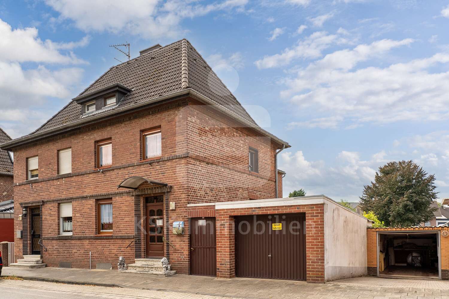 Außenaufnahme - Doppelhaushälfte in 52445 Titz mit 119m² kaufen