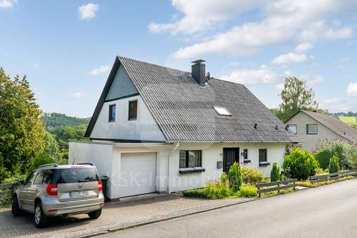 Außenansicht - Einfamilienhaus in 42477 Radevormwald mit 240m² kaufen
