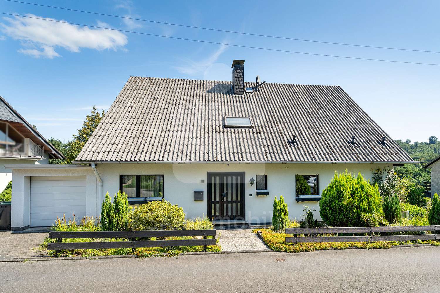 Außenansicht - Einfamilienhaus in 42477 Radevormwald mit 240m² kaufen