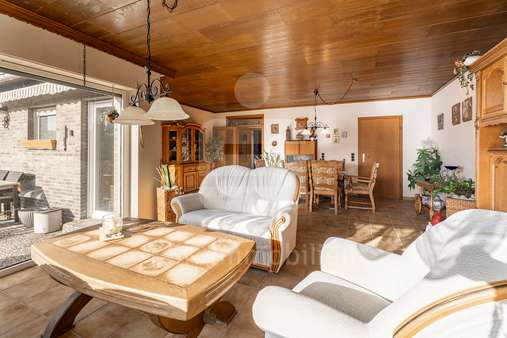 Wohn- und Esszimmer Erdgeschoss - Einfamilienhaus in 50181 Bedburg mit 121m² kaufen