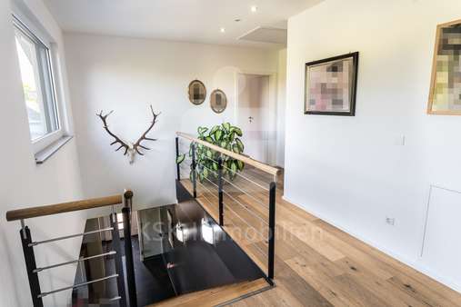 Flur Dachgeschoss Flur Dachgeschoss - Zweifamilienhaus in 50354 Hürth mit 237m² kaufen