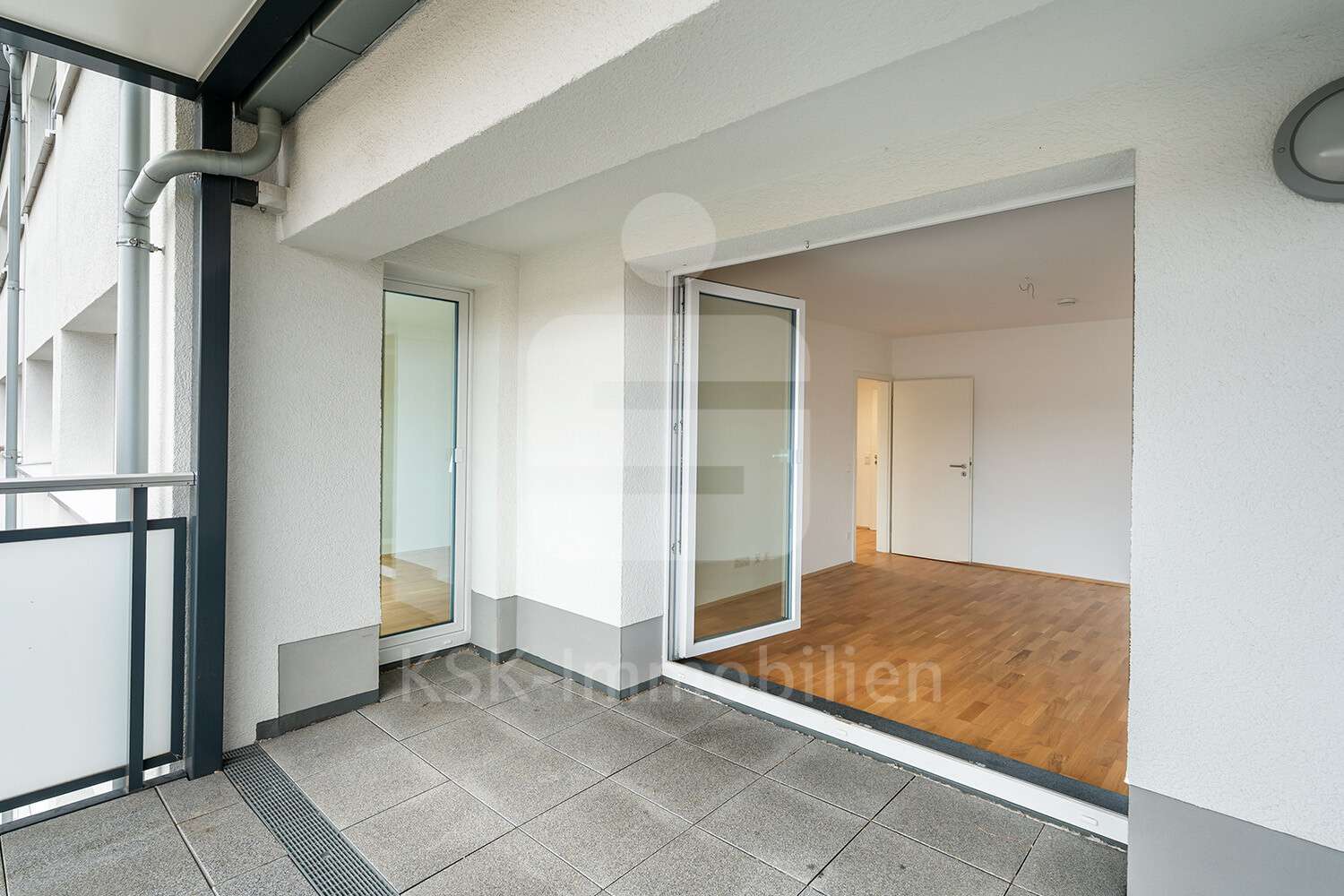 Balkon Balkon - Etagenwohnung in 50679 Köln / Deutz mit 90m² kaufen