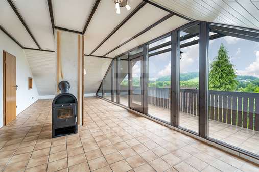 Wohnzimmer Wohnzimmer - Dachgeschosswohnung in 51709 Marienheide / Linge mit 115m² kaufen