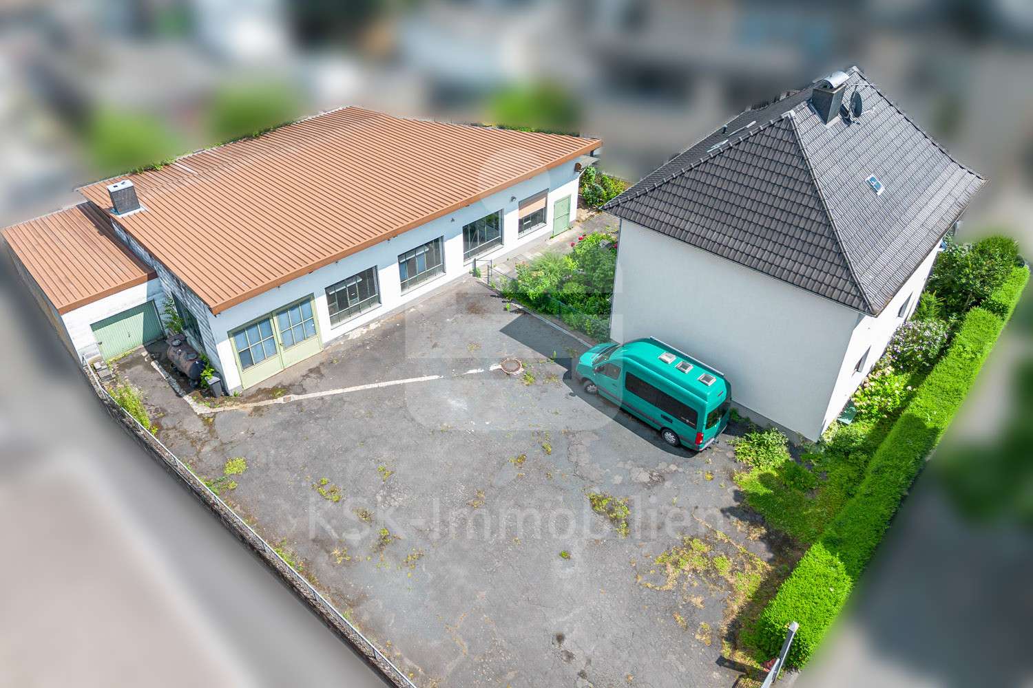 Drohnenaufnaheme  - Einfamilienhaus in 53783 Eitorf mit 210m² kaufen