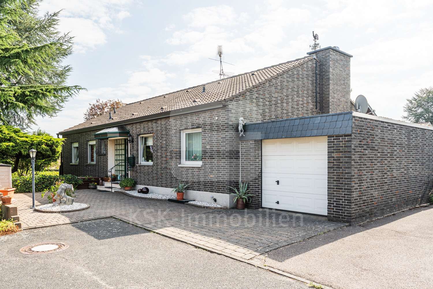 Außenaufnahme - Einfamilienhaus in 50374 Erftstadt / Bliesheim mit 110m² kaufen