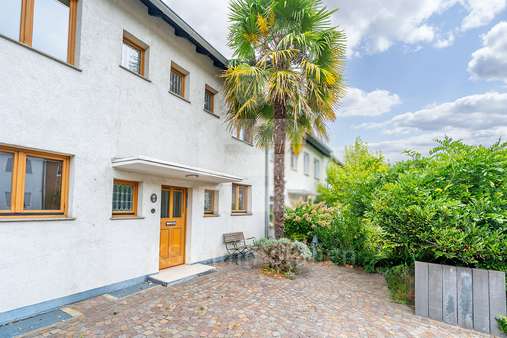 Außenansicht - Reihenmittelhaus in 50737 Köln mit 140m² kaufen