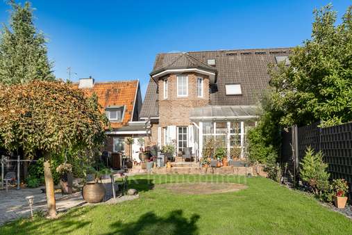 Rückansicht Rückansicht - Doppelhaushälfte in 50374 Erftstadt / Friesheim mit 168m² kaufen